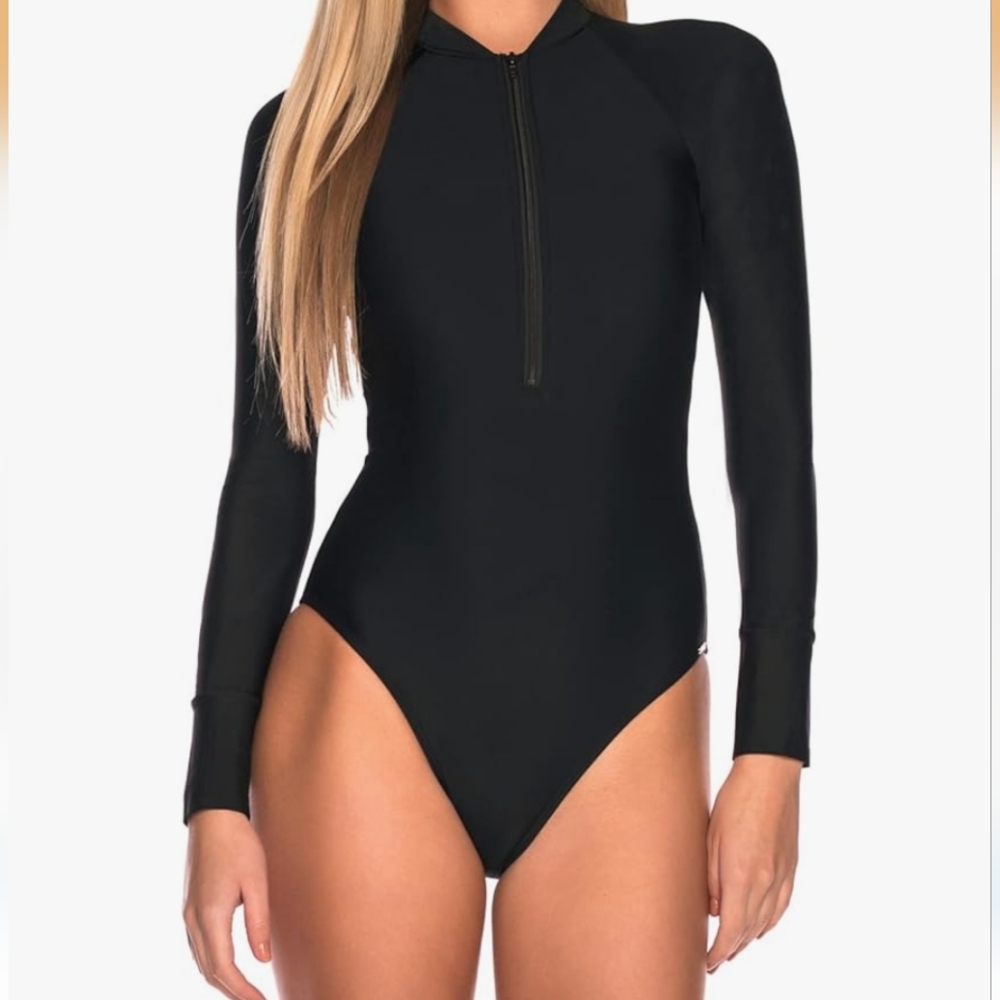NWT:Long Sleeve Rash Guard UV Surfing Swimsuit
